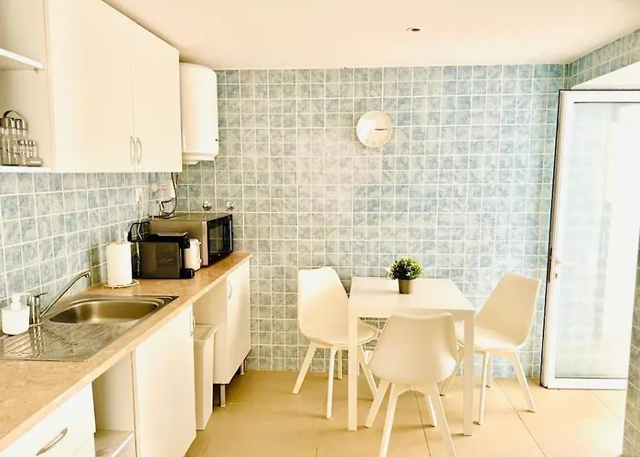 Renovated With Small Garden In Ajuda